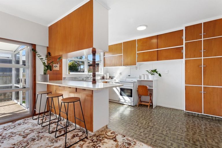 Photo of property in 28 Bridge Street, Edgecumbe, 3120