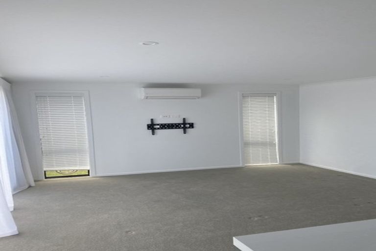 Photo of property in 2/2 Bostonkip Crescent, Fitzroy, Hamilton, 3282