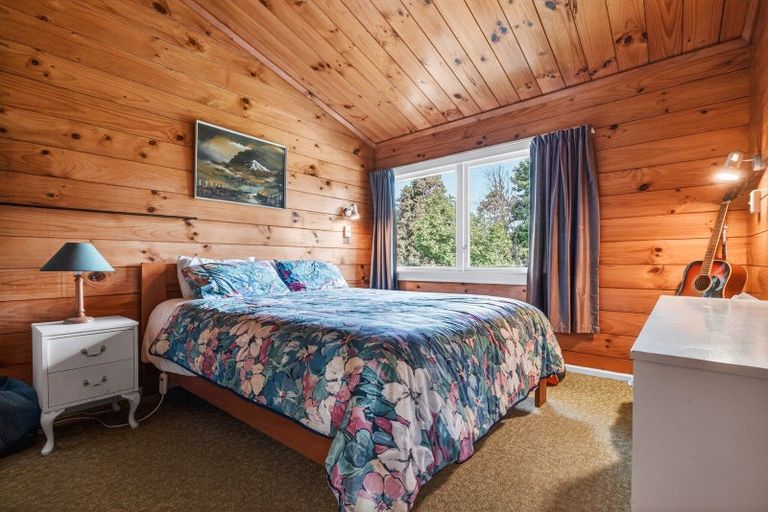 Photo of property in 25 Owhango Road, Owhango, 3990