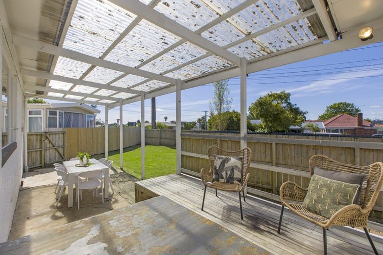 Photo of property in 161 Birkdale Road, Birkdale, Auckland, 0626