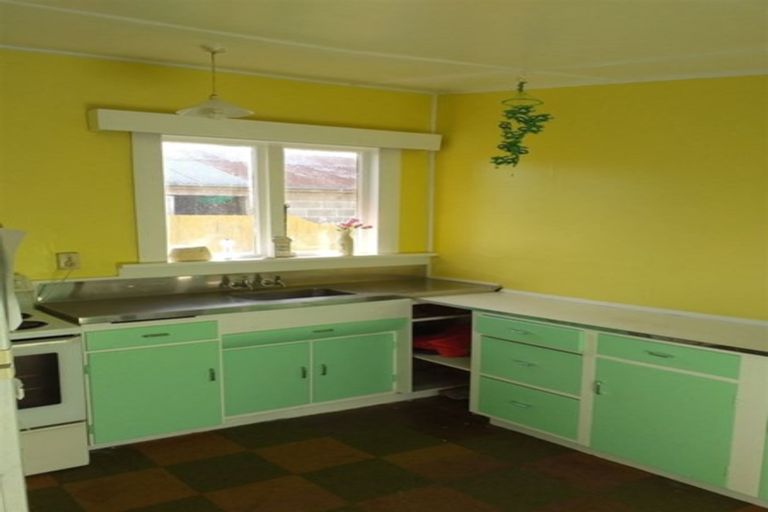 Photo of property in 10 Coronation Street, Waimate, 7924