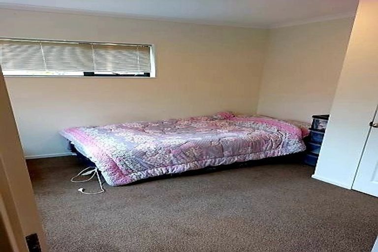 Photo of property in 9 White Heron Drive, Massey, Auckland, 0614