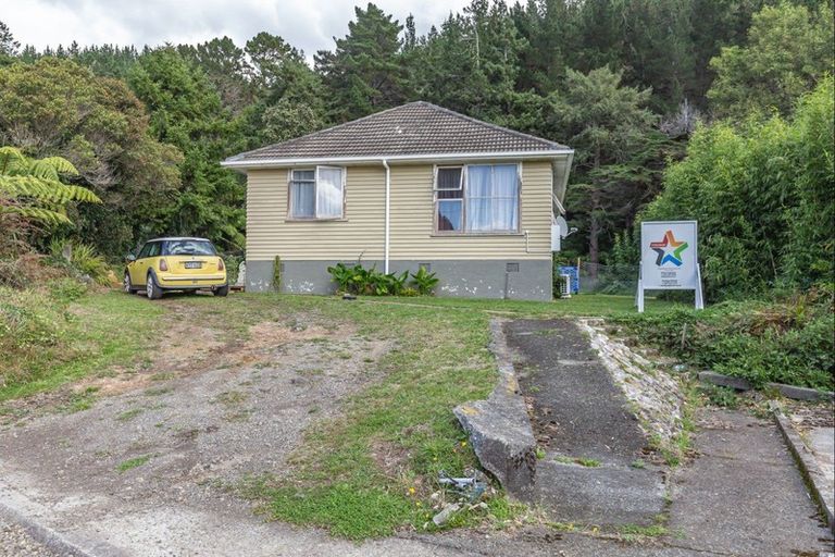 Photo of property in 28 Snake Gully, Shannon, Palmerston North, 4474