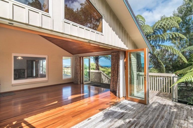 Photo of property in 35 Tui Crescent, Waikanae, 5036