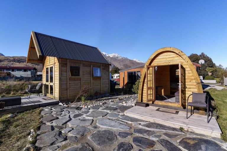 Photo of property in 13 Forbes Place, Glenorchy, 9372