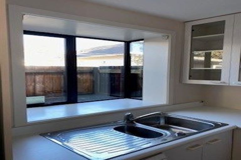 Photo of property in 238a Edgeware Road, Edgeware, Christchurch, 8013