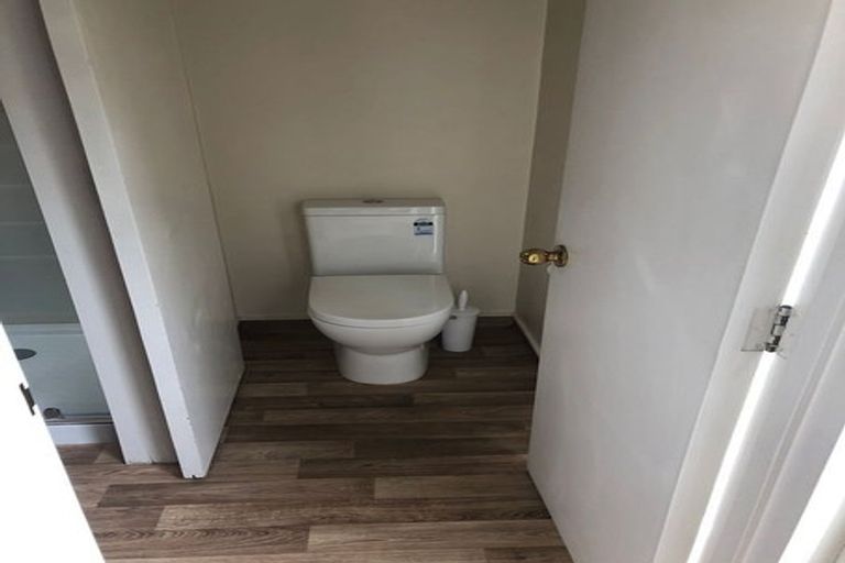 Photo of property in 1/501 Ilam Road, Bryndwr, Christchurch, 8052