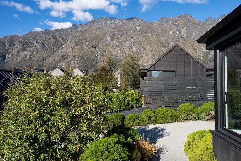 Photo of property in 3 Parera Lane, Jacks Point, Queenstown, 9371