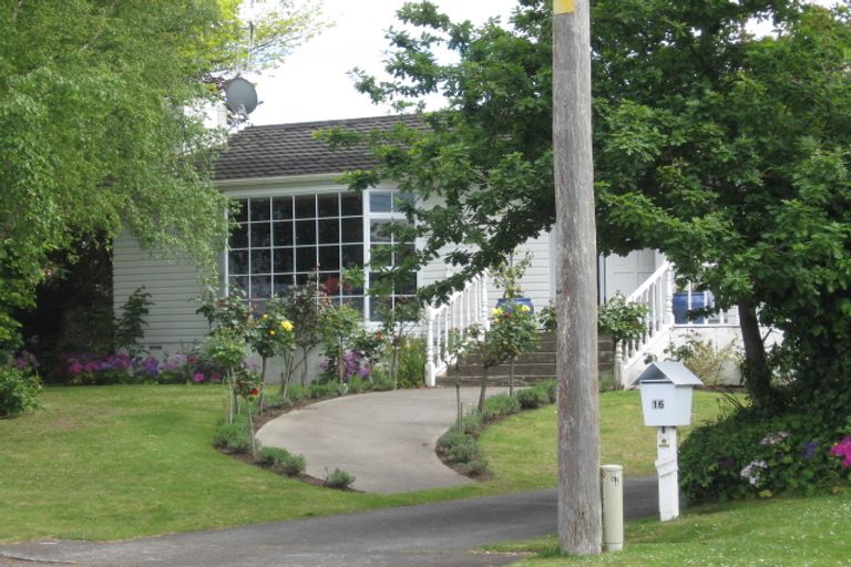 Photo of property in 18 Eaton Crescent, Otamatea, Whanganui, 4500