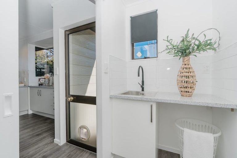 Photo of property in 8 Bruton Place, Nawton, Hamilton, 3200