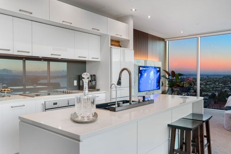 Photo of property in Sentinel Apartments, 1903/3 Northcroft Street, Takapuna, Auckland, 0622