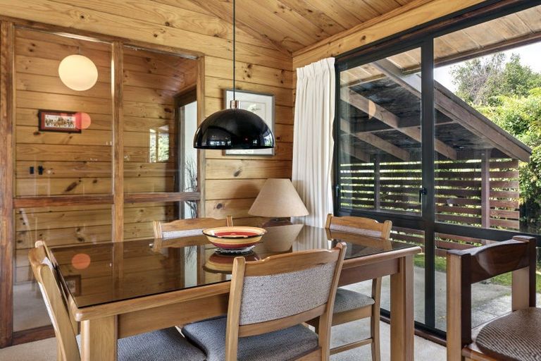 Photo of property in 64 Utuhina Road, Springfield, Rotorua, 3015