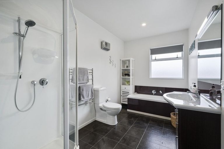 Photo of property in 29 Hikurangi Street, Trentham, Upper Hutt, 5018