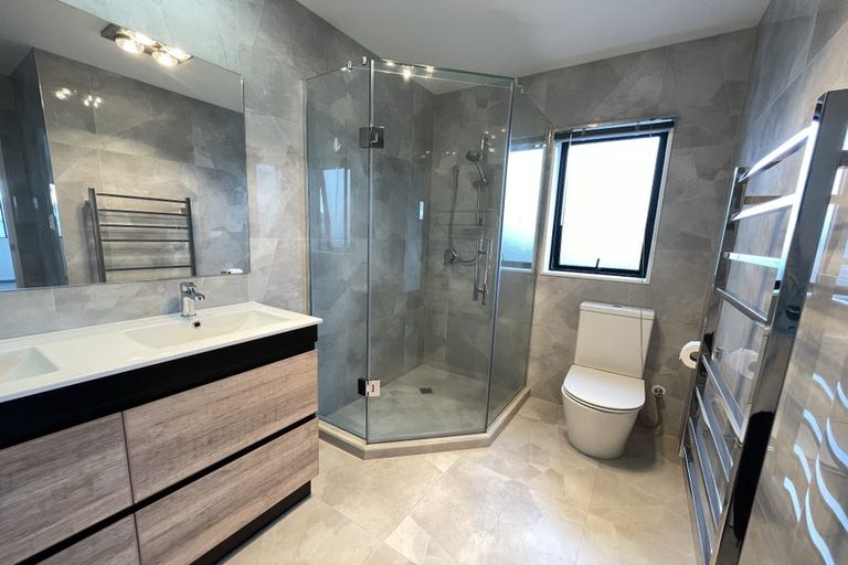 Photo of property in 11d Manuwai Road, Torbay, Auckland, 0630