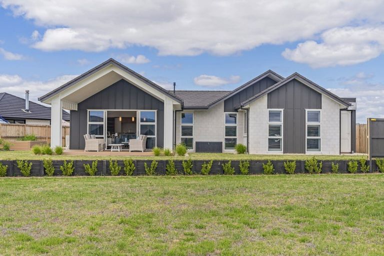 Photo of property in 5 Onerere Drive, Whitianga, 3510
