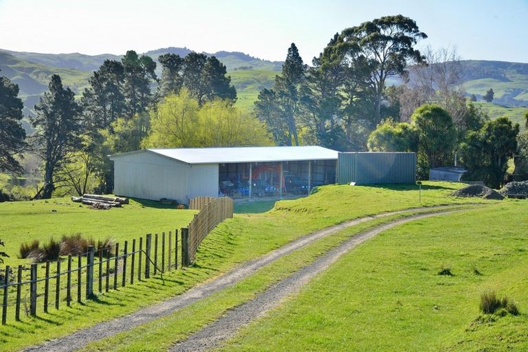 Photo of property in 198 Rakauroa Road, Rakauroa, Matawai, 4075