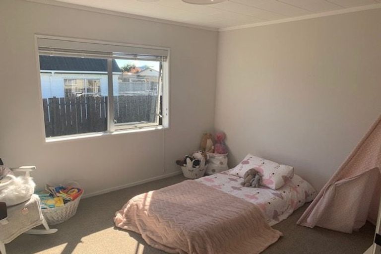 Photo of property in 18 Sheridan Crescent, Leamington, Cambridge, 3432