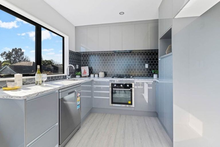 Photo of property in 6 Sukh Lane, Manurewa, Auckland, 2102