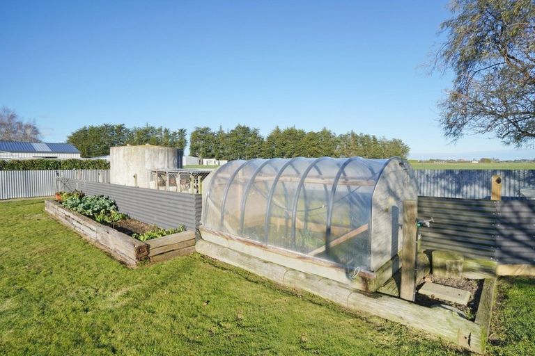 Photo of property in 81 Gerrard Road, Winton, 9783