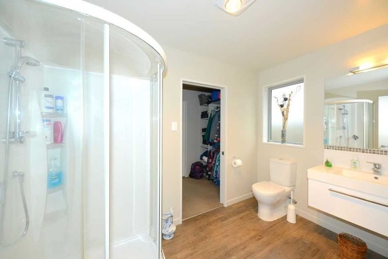 Photo of property in 11 Dunaverty Place, Broomfield, Christchurch, 8042