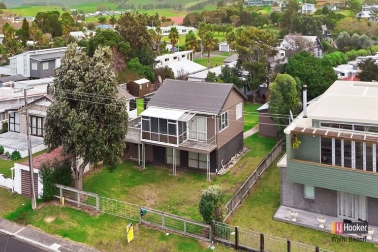 Photo of property in 18 Dillon Street, Waihi Beach, 3611