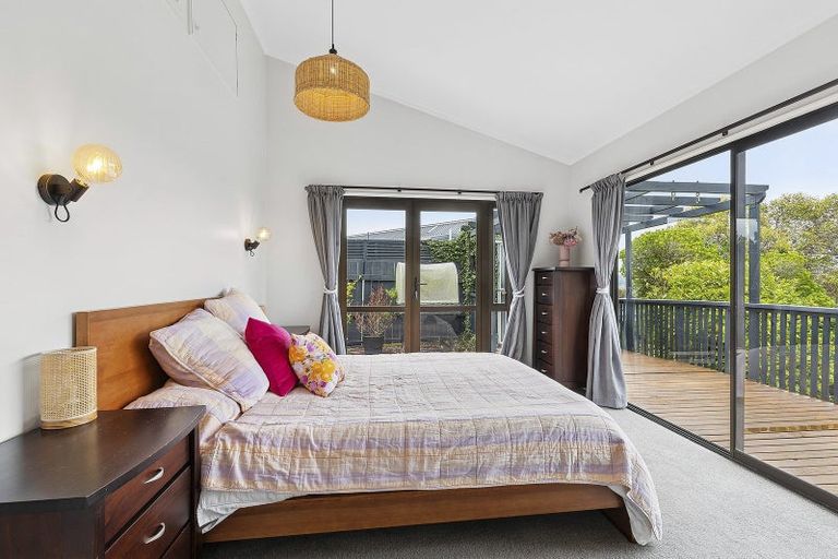 Photo of property in 22 The Bollard, Whitby, Porirua, 5024