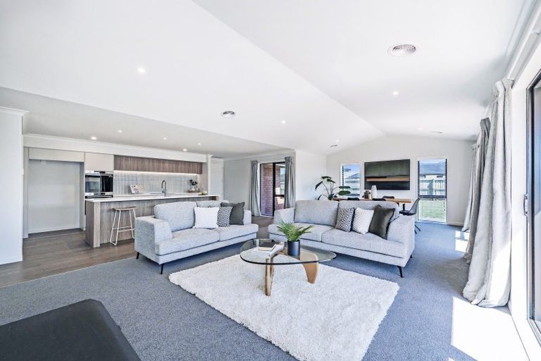 Photo of property in 22 Suffolk Drive, Kirwee, 7571