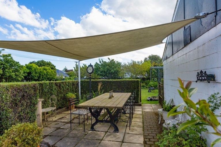 Photo of property in 23 High Street, Leeston, 7632