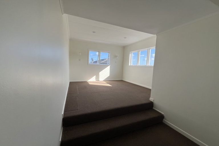 Photo of property in 61 Oakdale Road, Mount Roskill, Auckland, 1041