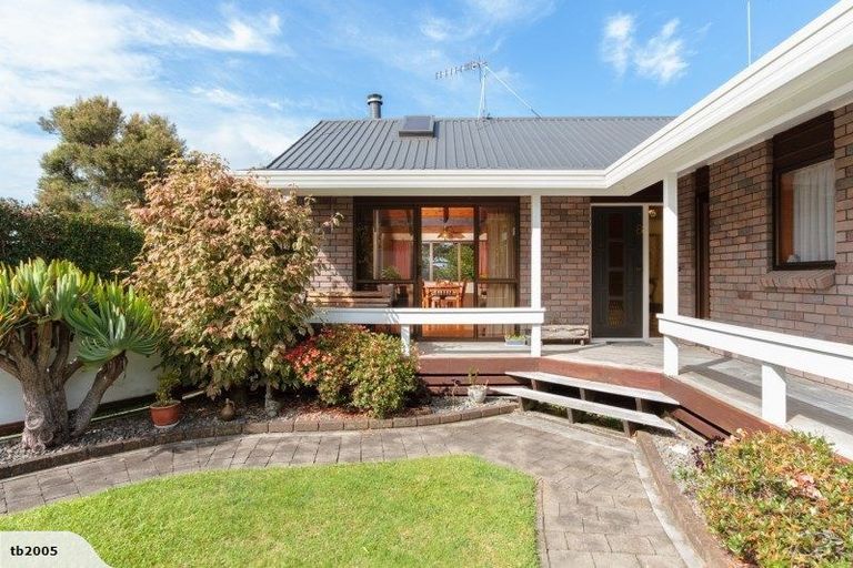 Photo of property in 8 Sunny Bay Road, Matua, Tauranga, 3110