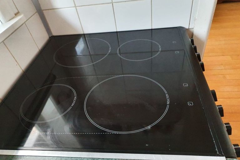 Photo of property in 2/54 Howe Street, Howick, Auckland, 2014