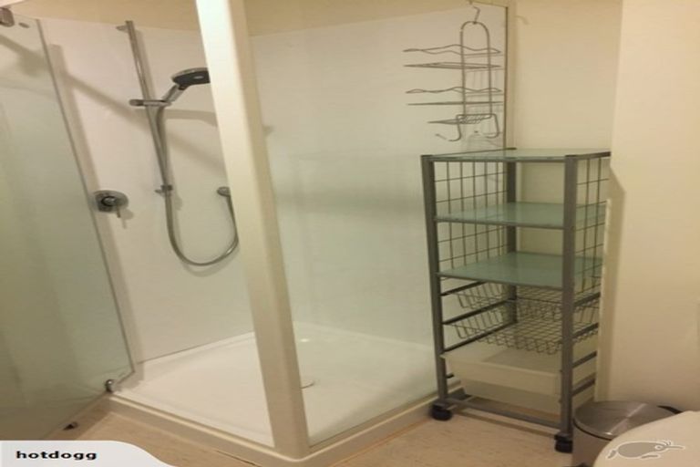 Photo of property in Terrace Heights Apartments, 2/163p The Terrace, Wellington Central, Wellington, 6011