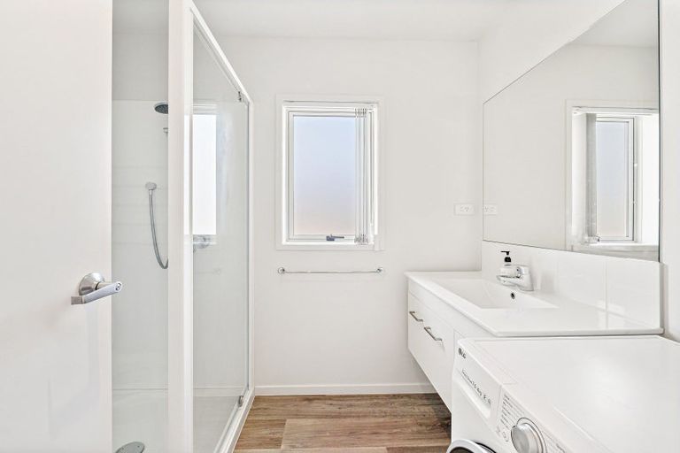 Photo of property in 11 Kamahi Crescent, Papamoa Beach, Papamoa, 3118