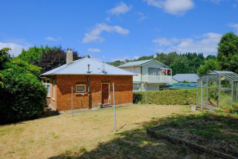 Photo of property in 25 Glenross Street, Glenross, Dunedin, 9011