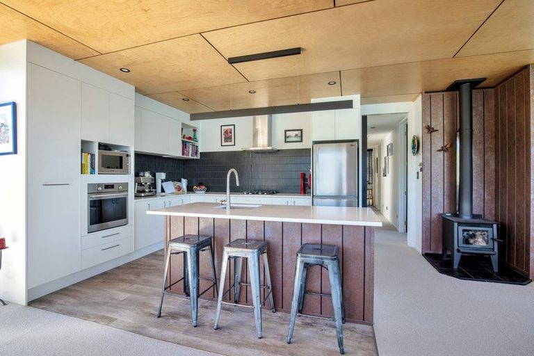 Photo of property in 36 Totara Drive, Duvauchelle, 7581