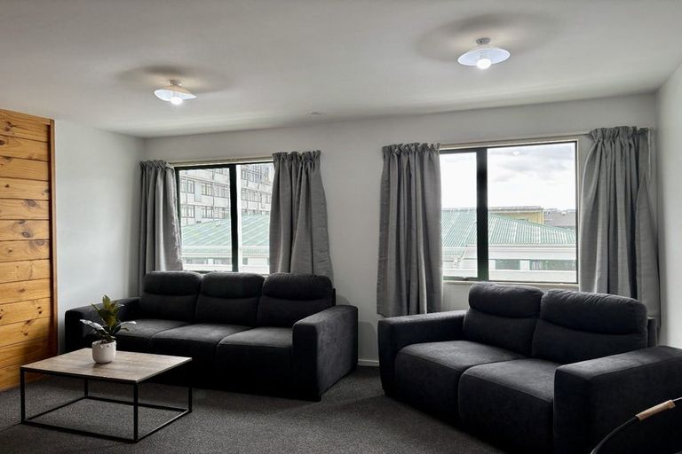 Photo of property in Te Awhina Apartments, 22 Sussex Street, Mount Cook, Wellington, 6021