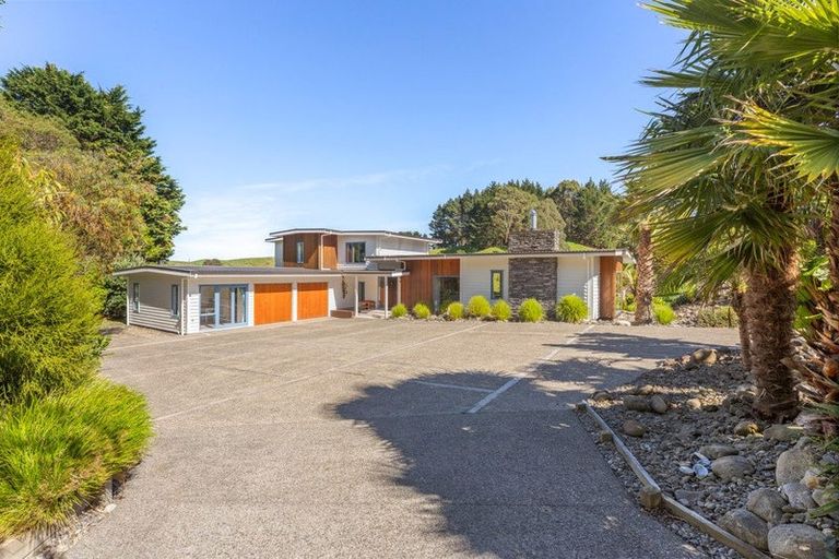 Photo of property in 105 Waterfall Road, Paraparaumu, 5032