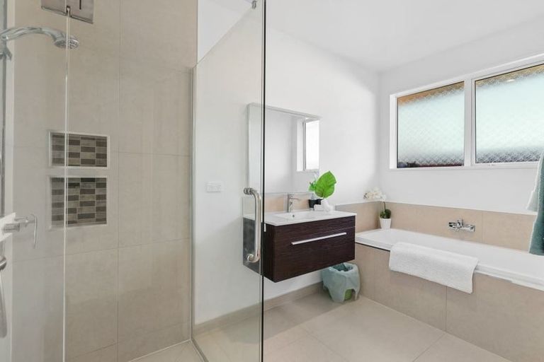 Photo of property in 10 Edwin Ebbett Place, Wigram, Christchurch, 8025