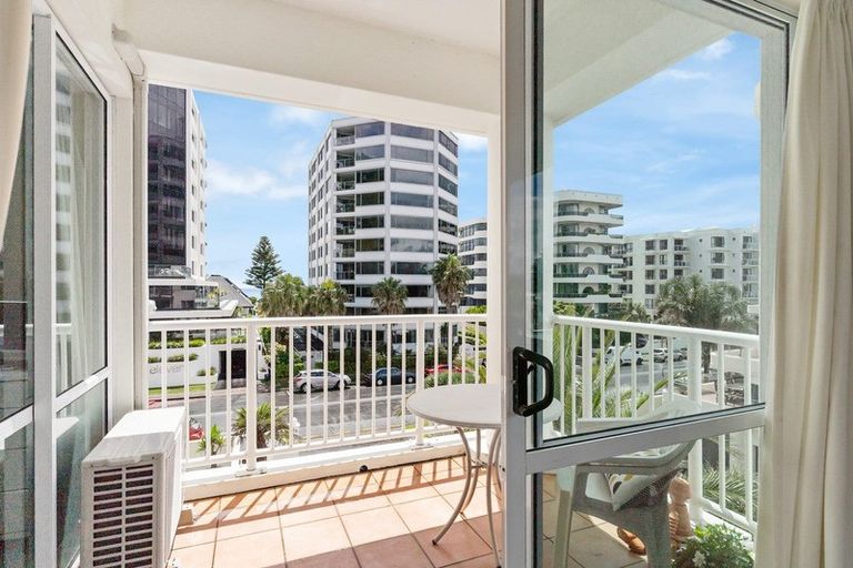 Photo of property in 18/12 Maunganui Road, Mount Maunganui, 3116