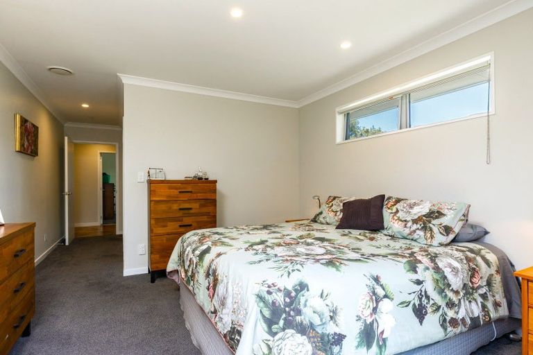 Photo of property in 6a Huia Street, Waikawa, Picton, 7220