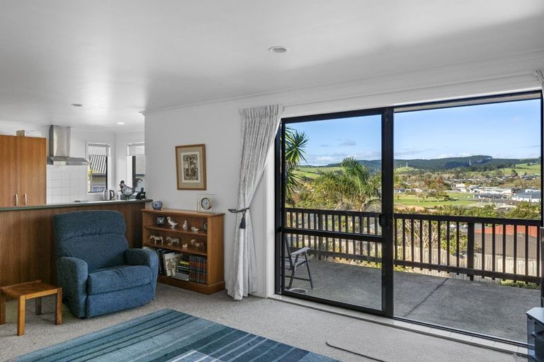 Photo of property in 26 Te Kauri Place, Helensville, 0800