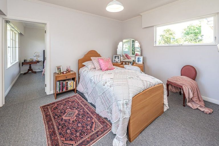 Photo of property in 10 Great North Road, Saint Johns Hill, Whanganui, 4500