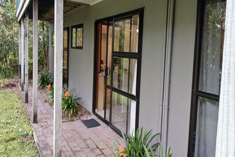 Photo of property in 72 Bay Vista Drive, Red Beach, 0932