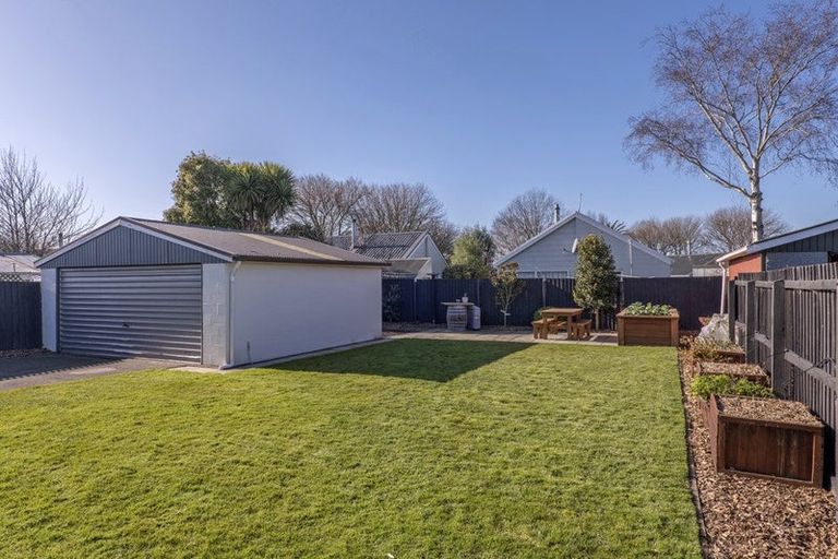 Photo of property in 132 Grimseys Road, Redwood, Christchurch, 8051