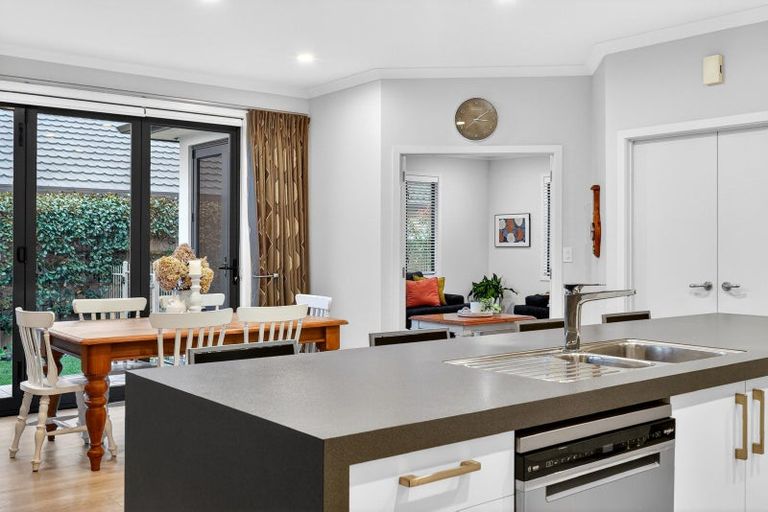 Photo of property in 21 Brooklands Drive, Havelock North, 4130