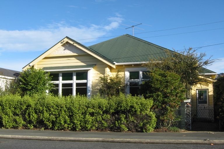 Photo of property in 112 Hargest Crescent, Saint Clair, Dunedin, 9012