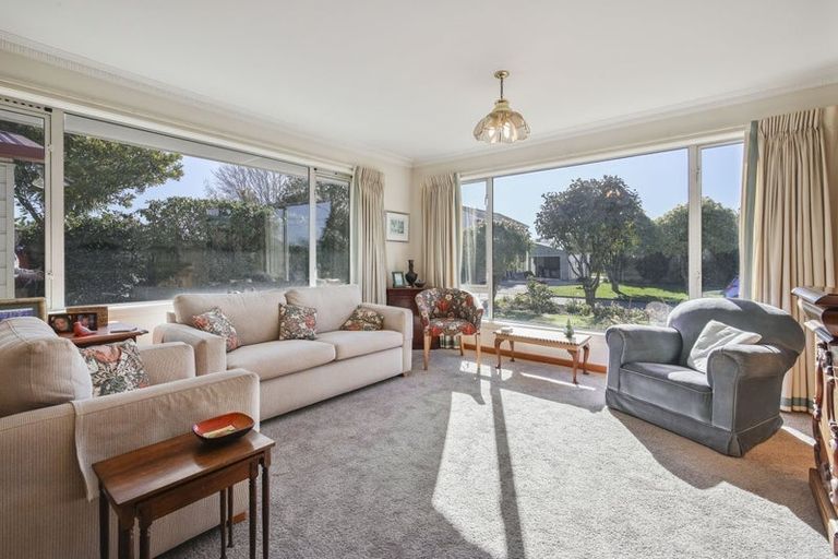 Photo of property in 3 Rachel Place, Avonhead, Christchurch, 8042