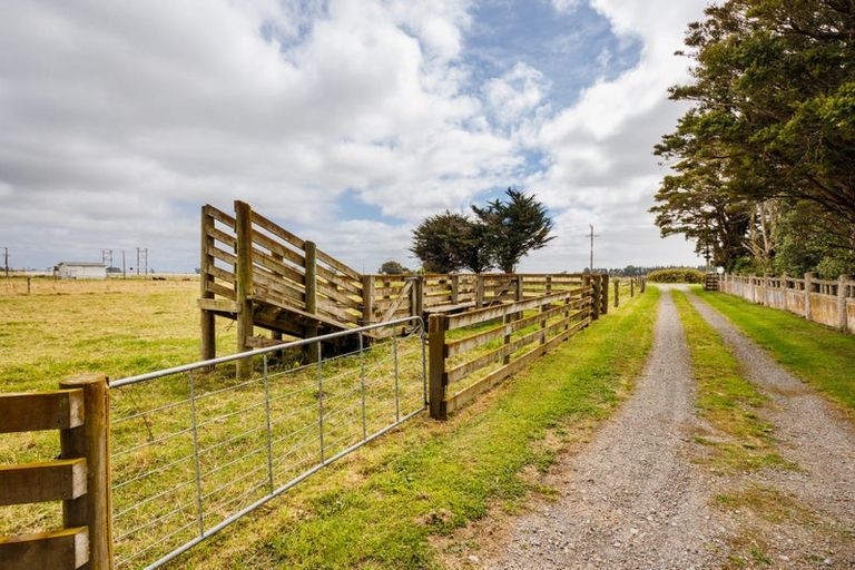 Photo of property in 435 Aranui Road, Kairanga, Palmerston North, 4475