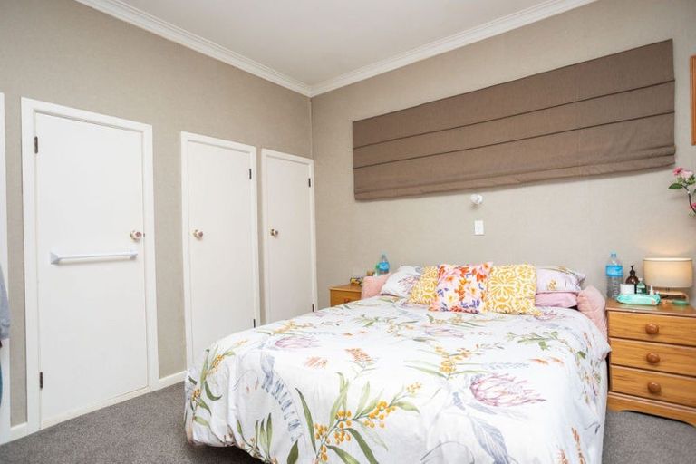 Photo of property in 4 Albert Street, Dannevirke, 4930