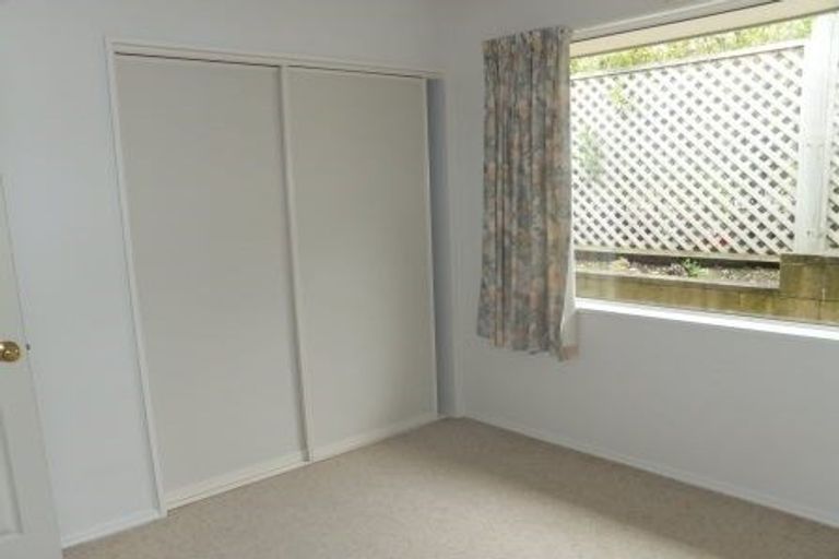 Photo of property in 2/76 Ravensdale Rise, Westmorland, Christchurch, 8025